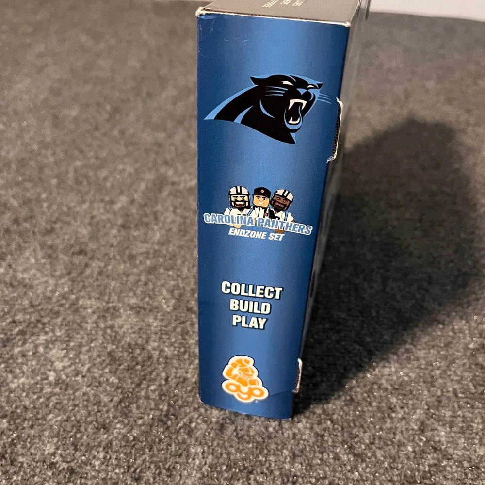 OYO Sports NFL Carolina Panthers Endzone Set 64 Pcs Building Blocks Minifigures